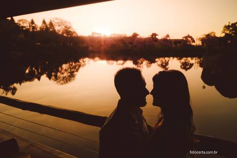 Fotógrafo em Vitória, Vila Velha, Casamento, Ensaio Pré-Casamento, Ensaio Pós-Casamento, Ensaio de Casal, 15 Anos, Debutante, Família, Gestante, Maternidade, Aniversário, Social, Estúdio, Corporativo, Marca Pessoal, Formatura, Escolar '