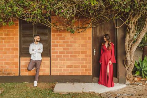 Fotógrafo em Vitória, Vila Velha, Casamento, Ensaio Pré-Casamento, Ensaio Pós-Casamento, Ensaio de Casal, 15 Anos, Debutante, Família, Gestante, Maternidade, Aniversário, Social, Estúdio, Corporativo, Marca Pessoal, Formatura, Escolar '