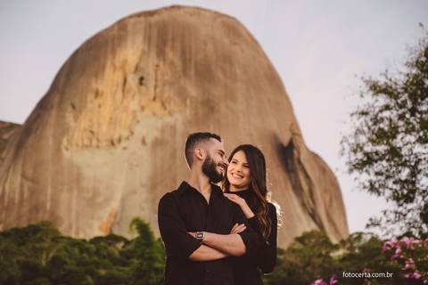 Fotógrafo em Vitória, Vila Velha, Casamento, Ensaio Pré-Casamento, Ensaio Pós-Casamento, Ensaio de Casal, 15 Anos, Debutante, Família, Gestante, Maternidade, Aniversário, Social, Estúdio, Corporativo, Marca Pessoal, Formatura, Escolar '