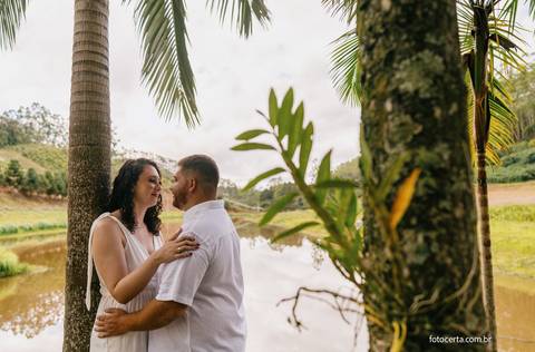 Fotógrafo em Vitória, Vila Velha, Casamento, Ensaio Pré-Casamento, Ensaio Pós-Casamento, Ensaio de Casal, 15 Anos, Debutante, Família, Gestante, Maternidade, Aniversário, Social, Estúdio, Corporativo, Marca Pessoal, Formatura, Escolar '