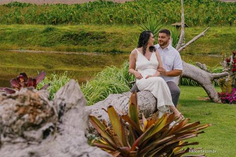 Fotógrafo em Vitória, Vila Velha, Casamento, Ensaio Pré-Casamento, Ensaio Pós-Casamento, Ensaio de Casal, 15 Anos, Debutante, Família, Gestante, Maternidade, Aniversário, Social, Estúdio, Corporativo, Marca Pessoal, Formatura, Escolar '