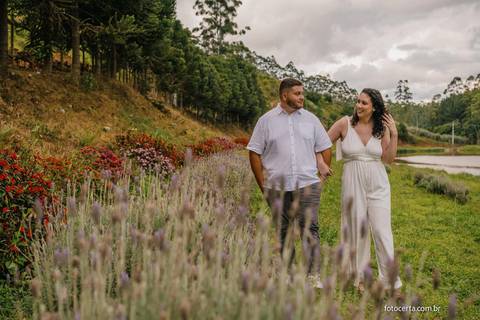 Fotógrafo em Vitória, Vila Velha, Casamento, Ensaio Pré-Casamento, Ensaio Pós-Casamento, Ensaio de Casal, 15 Anos, Debutante, Família, Gestante, Maternidade, Aniversário, Social, Estúdio, Corporativo, Marca Pessoal, Formatura, Escolar '