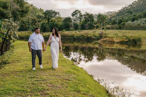 Fotógrafo em Vitória, Vila Velha, Casamento, Ensaio Pré-Casamento, Ensaio Pós-Casamento, Ensaio de Casal, 15 Anos, Debutante, Família, Gestante, Maternidade, Aniversário, Social, Estúdio, Corporativo, Marca Pessoal, Formatura, Escolar '