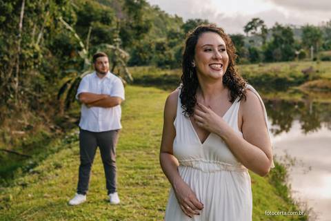 Fotógrafo em Vitória, Vila Velha, Casamento, Ensaio Pré-Casamento, Ensaio Pós-Casamento, Ensaio de Casal, 15 Anos, Debutante, Família, Gestante, Maternidade, Aniversário, Social, Estúdio, Corporativo, Marca Pessoal, Formatura, Escolar '