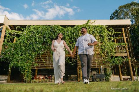 Fotógrafo em Vitória, Vila Velha, Casamento, Ensaio Pré-Casamento, Ensaio Pós-Casamento, Ensaio de Casal, 15 Anos, Debutante, Família, Gestante, Maternidade, Aniversário, Social, Estúdio, Corporativo, Marca Pessoal, Formatura, Escolar '