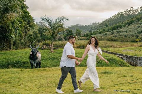 Fotógrafo em Vitória, Vila Velha, Casamento, Ensaio Pré-Casamento, Ensaio Pós-Casamento, Ensaio de Casal, 15 Anos, Debutante, Família, Gestante, Maternidade, Aniversário, Social, Estúdio, Corporativo, Marca Pessoal, Formatura, Escolar '