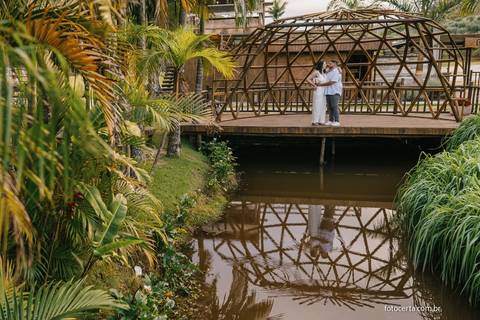 Fotógrafo em Vitória, Vila Velha, Casamento, Ensaio Pré-Casamento, Ensaio Pós-Casamento, Ensaio de Casal, 15 Anos, Debutante, Família, Gestante, Maternidade, Aniversário, Social, Estúdio, Corporativo, Marca Pessoal, Formatura, Escolar '