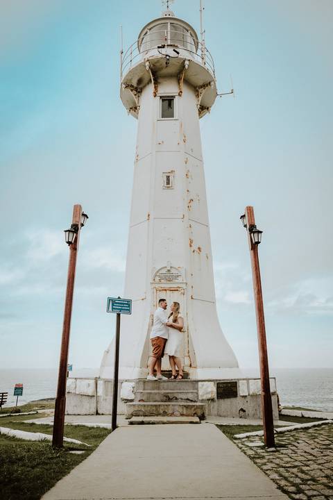 Fotografia de Ensaio Pré-Casamento - Farol de Santa Luzia - Vitória-ES'