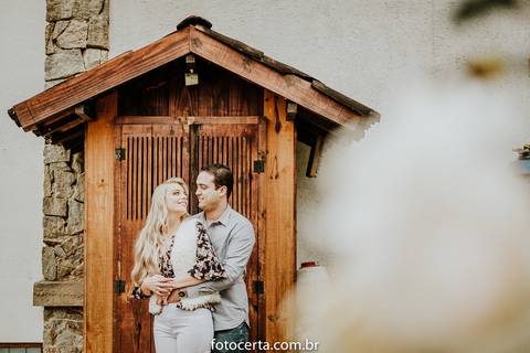 Fotografia de Ensaio Pré-Casamento na Cervejaria Altezza e Pousada Bela Aurora em Venda Nova do Imigrante e Pedra Azul - ES'