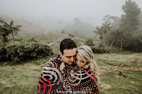 Fotografia de Ensaio Pré-Casamento na Cervejaria Altezza e Pousada Bela Aurora em Venda Nova do Imigrante e Pedra Azul - ES'