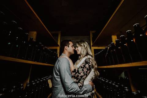 Fotografia de Ensaio Pré-Casamento na Cervejaria Altezza e Pousada Bela Aurora em Venda Nova do Imigrante e Pedra Azul - ES'