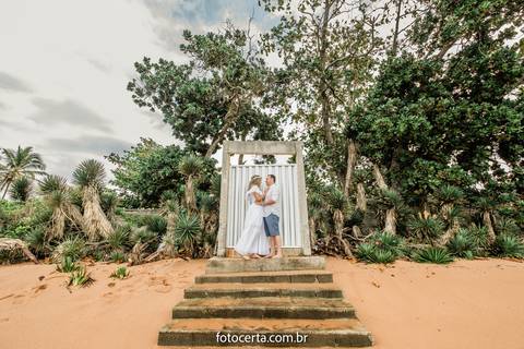 Ensaio Pré-Casamento - Praia de Manguinhos - ES'