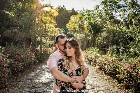 Fotografia de Ensaio Pré-Casamento - Pedra Azul-ES'