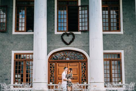 Fotografia de Ensaio Pré-Casamento - Pedra Azul-ES'