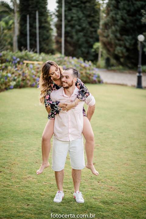 Fotografia de Ensaio Pré-Casamento - Pedra Azul-ES'