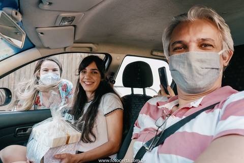 Foto Certa - Fotografia de Casamento, Ensaios, Família e Eventos, atendendo principalmente toda região da Grande Vitória e em todo Espírito Santo.
Carreata dos Noivos da Anielle Lemos'