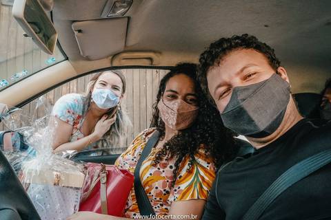 Foto Certa - Fotografia de Casamento, Ensaios, Família e Eventos, atendendo principalmente toda região da Grande Vitória e em todo Espírito Santo.
Carreata dos Noivos da Anielle Lemos'