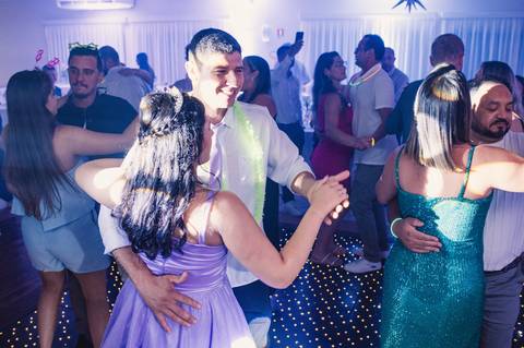 Festa de 15 anos - balada na associação da JBS em Montenegro'