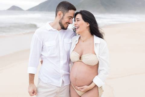 ensaio gestante na praia de grumari'