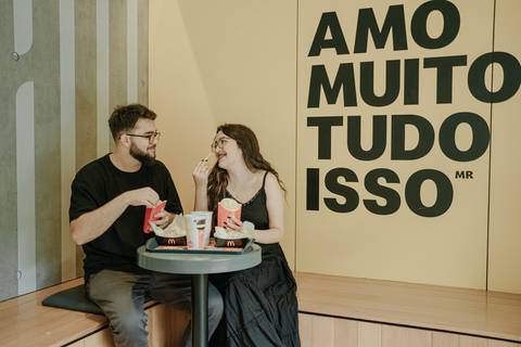 pré wedding mc donalds'