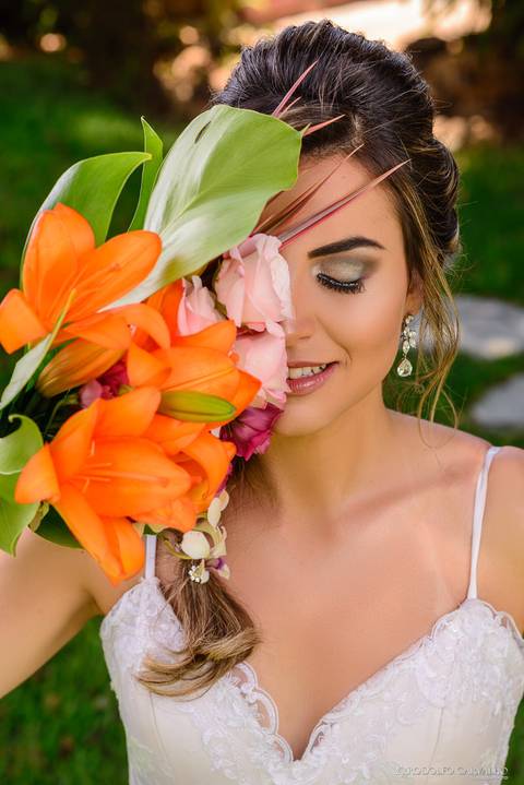 Ensaio Fotográfico Editorial Noiva Pamela - Fotografo Rodolfo Carvalho - Mogi Guaçu - SP - Instagram @EuRodolfoCarvalho

Mogi Guaçu, Mogi Mirim, Campinas, São Paulo, Holambra, Jaguariuna, Itapira, Conchal, Engenheiro Coelho, Estiva Gerbi'