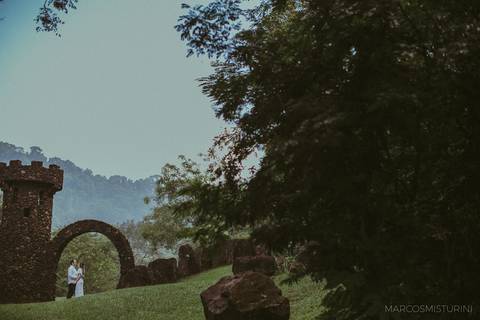 ensaio na fazenda em brotas lindo de noivos'