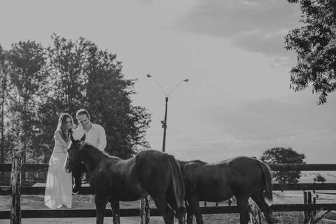 ensaio na fazenda em brotas lindo com cavalos'