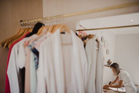 noiva fez proprio vestido, vestido de noiva'