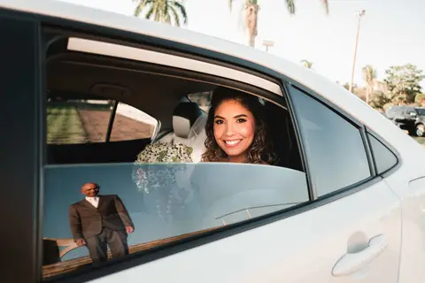 noiva no carro '