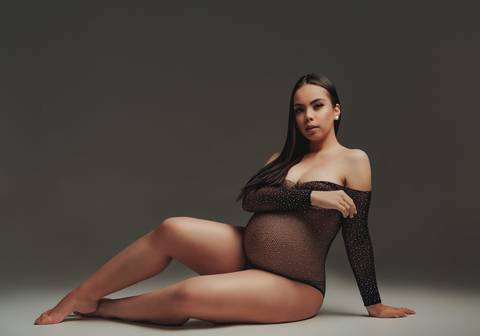 foto de gestante em estudio'