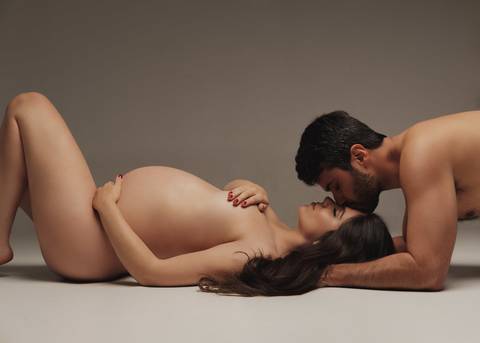 ensaio de gestante nua'