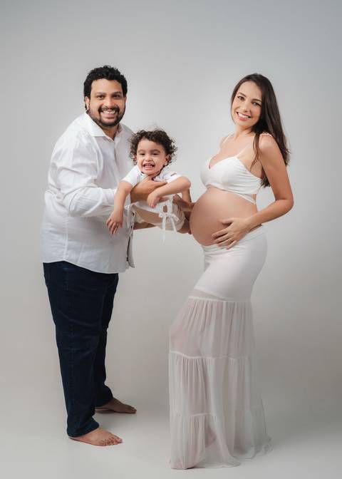 FOTO DE GESTANTE COM ROUPA BRANCA'