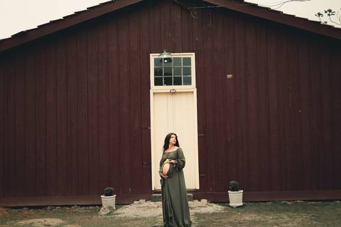 Ensaio de gestante ao ar livre'