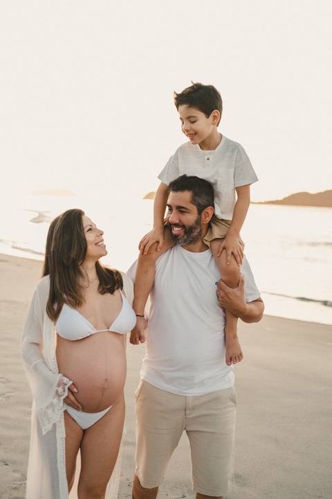 roupas para ensaio em familia na praia '