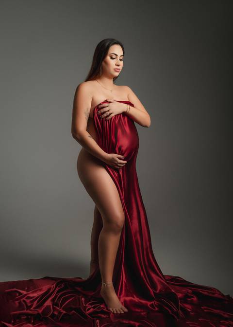 Gravida com tecido lenço'