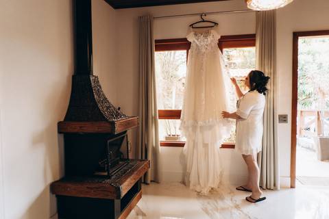 noiva no campo em são paulo , com fotografo de presidente prudente, villa Naná Eventos prisidente prudente '