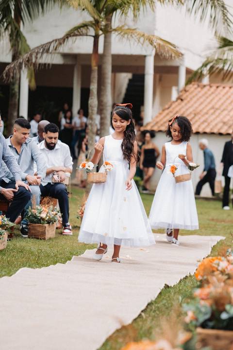 fotografia de vestido de daminhas branco em presidente prudente '