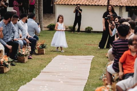 vestido branco para daminha no campo presidente prudente '