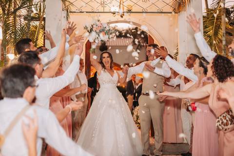 saida da noiva o que jogar '