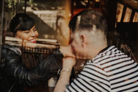 casal na lanchonete'