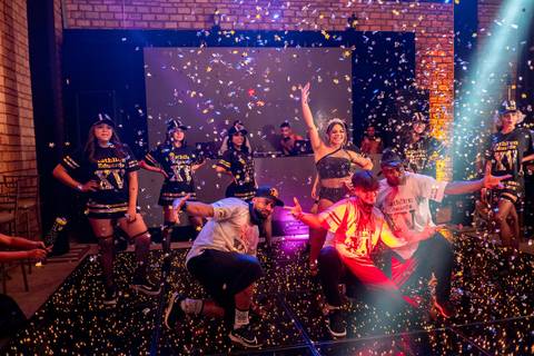 APRESENTAÇÃO EM FESTA DE 15 ANOS '