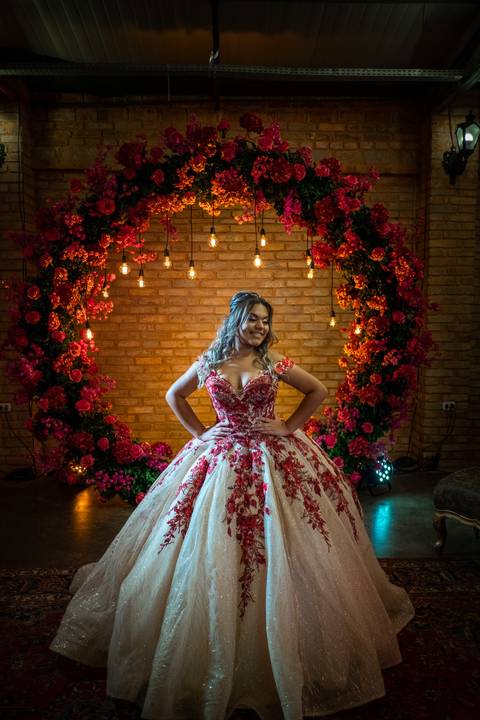 ARCO DE FLORES  PARA DECORAÇÃO DE FESTA DE 15 ANOS  EM PRESIDENTE PRUDENTE '