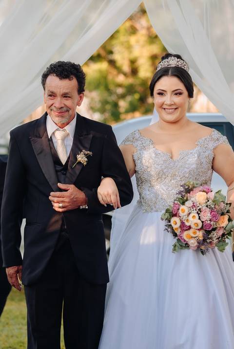 foto de entrada da noiva com o pai'