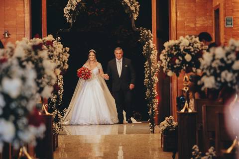 foto de casamento na igreja menino jesus de praga '
