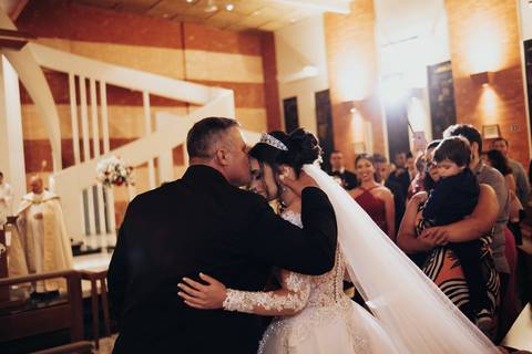 foto de casamento na igreja menino jesus de praga '
