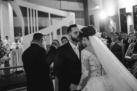 foto de casamento na igreja menino jesus de praga '