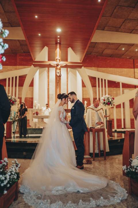 foto de casamento na igreja menino jesus de praga '