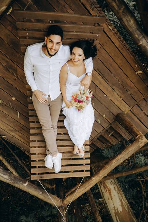 Look para noivo para ensaio de casal ao ar livre'