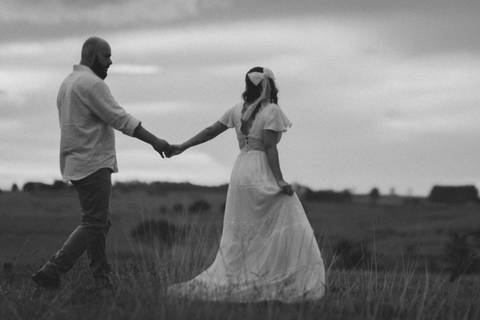 fotos de casal com luz natural

ensaio com vestido branco ao ar livre
fotógrafo de casal em Presidente prudente ; Ensaio de casal em Presidente Prudente '