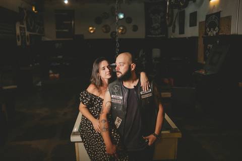 ensaio de casal diferente e criativo moto clube em presidente prudente

fotógrafo de casal em Presidente prudente ; Ensaio de casal em Presidente Prudente '